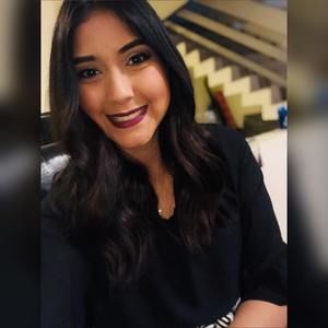 Meet your Posher, Alejandra